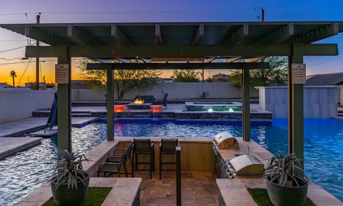 Lake Havasu City House | Resort Style Home | Swim Up Bar | Spa | Firepit