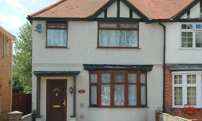 Feltham North House | Revive Lodge