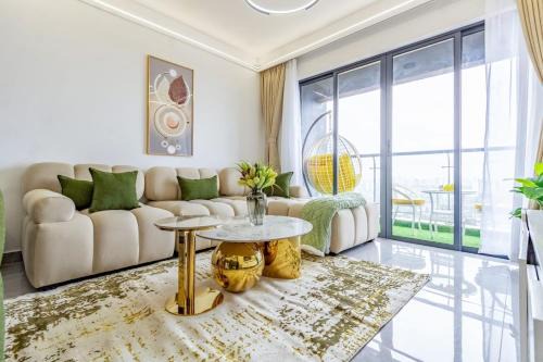 Kilimani Apartment | Riara One, Heated Pool, Gym, Parking, and Balcony