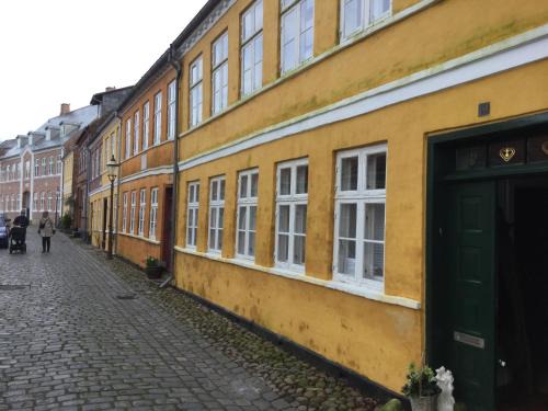 Ribe Apartment | Ribe centrum i fredet hus