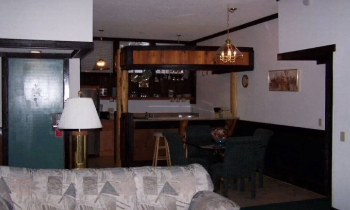 Tahoe Village Resort | RIDGE SIERRA RESORT C