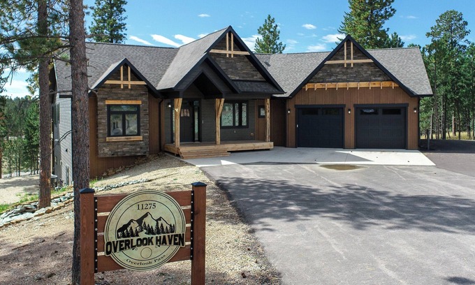 Lead Cabin | Ridgetop New 3800+ Sq. Ft. Lodge w/Hot Tub, Game Room, Paved Roads and More!