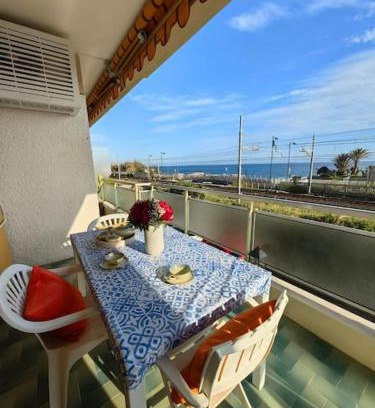 Bordighera Apartment | Rivamarsud - Casa Fronte Mare - Parking privato, aria condizionata