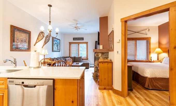 River Run Condo | River Run Village Condo w/Mountain Views, Short Walk to Gondola/Shops/Dining