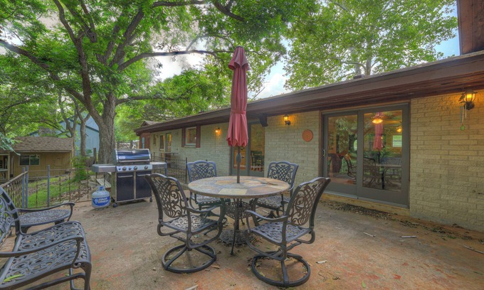 New Braunfels House | Riverfront Family Getaway on the Guadalupe