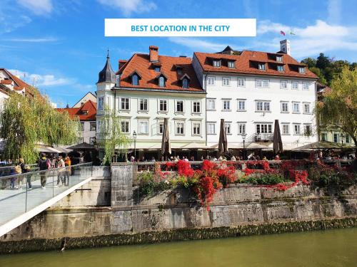 Ljubljana Old Town Apartment | Riverside Elegance