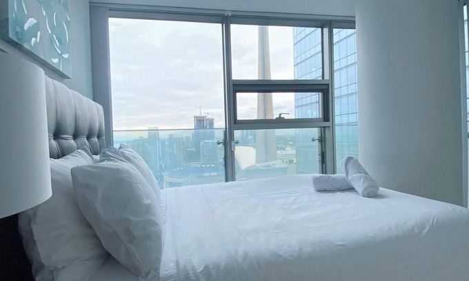 Downtown Toronto Apartment | Rivetstays - The Studios
