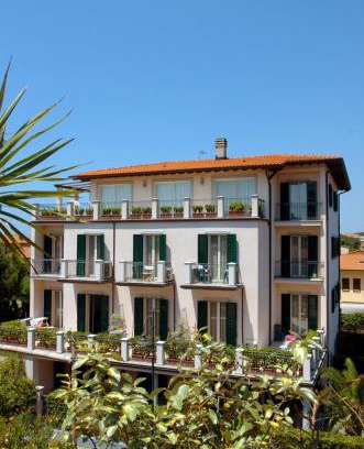 Marina di Pietrasanta Apartment | Riviera Residence