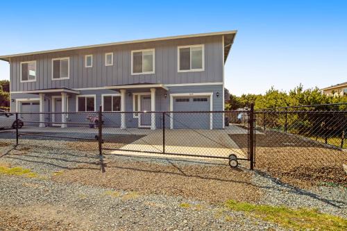 Rockaway Beach House | RJD Beachside Rockaway
