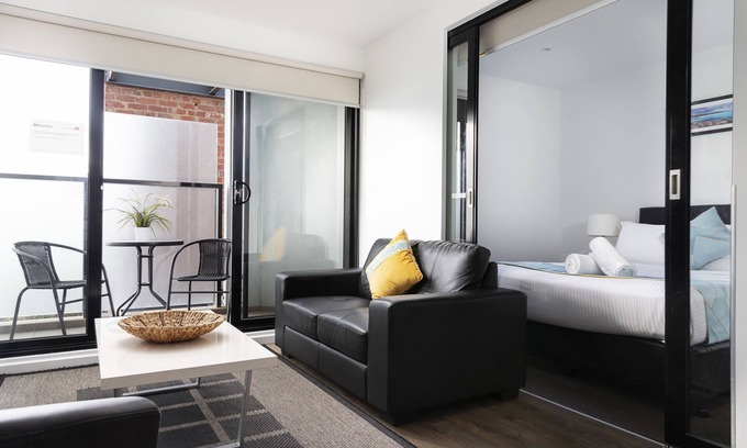 North Melbourne Apartment | RNR Serviced Apartments North Melbourne
