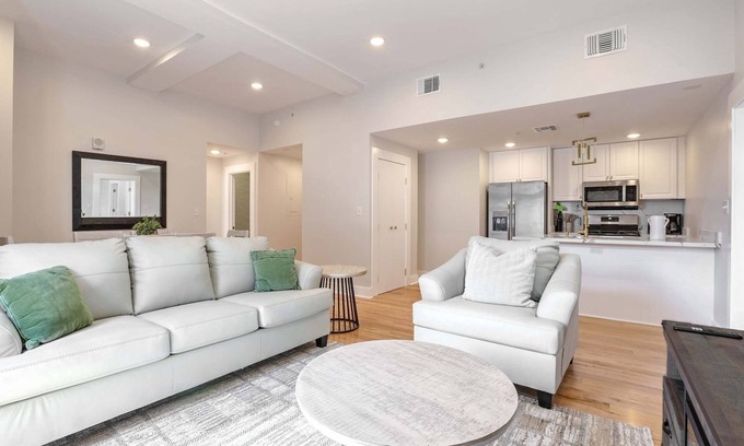 Arts/Warehouse District House | Roami at The Churchill | 4 Bed Combo | 2 Units