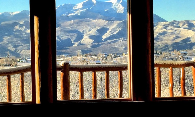 Missouri Heights Cottage | Rocky Mountain Paradise (read our reviews!)