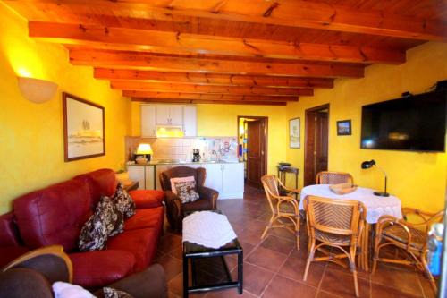La Asomada Apartment | ROCO 3 - Großer Pool, Sauna, Meerblick, Entspannung für 2 Personen