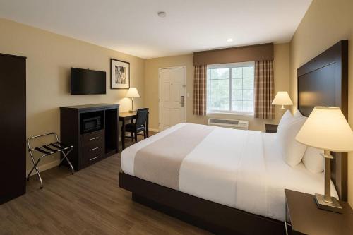 El Cajon Hotel | Rodeway Inn El Cajon - San Diego East