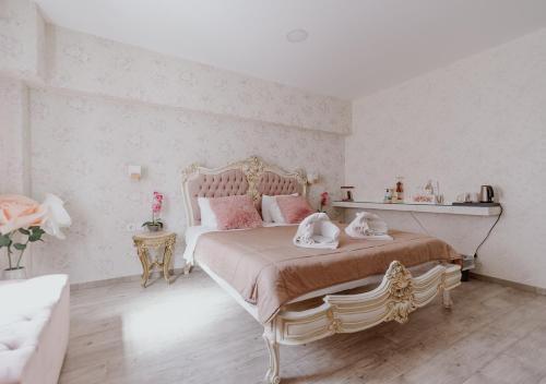 Plaka Apartment | ROH Suites