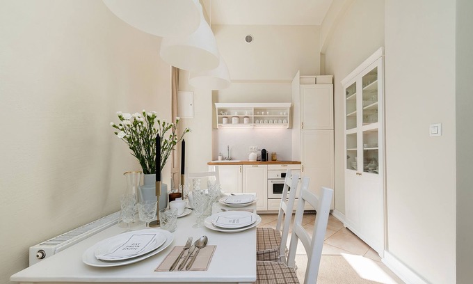 Stare Miasto Apartment | Roma Apartment - LoftAffair