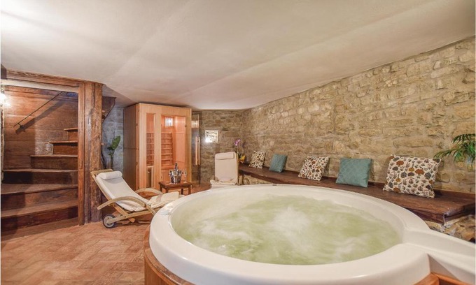 Comano House | Romantic Home In Comano Ms With Sauna