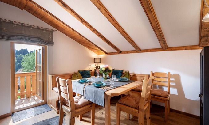Oberaudorf Apartment | Romantik- und Familien-berghütte "wildbarren" für Max. 7 Personen