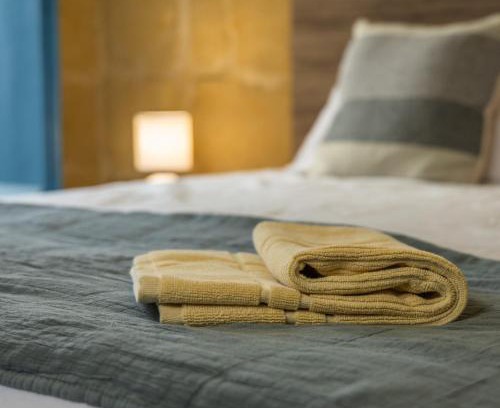 Gharb House | Room 8 - Couples room x 2 by Solea
