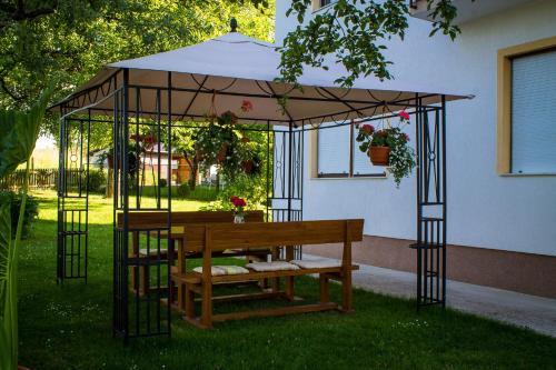 Slunj House | Rooms Marijana Obrovac