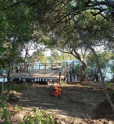 Livingstone Cabin | Roots in the River