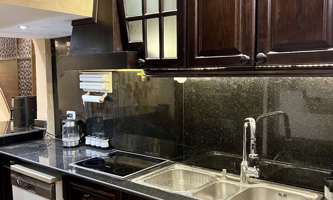 Taqseem Laselky Apartment | Rosa Black Baccara Suites W Gym