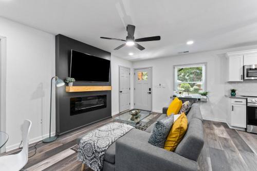 Candler-McAfee House | Rose Haus A Stylish Escape