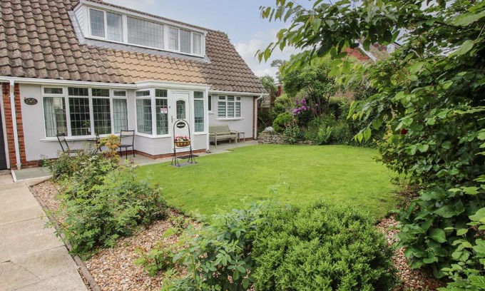 Ludlow House | Roseland