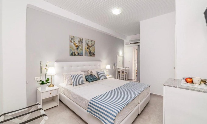 Malevizi Hotel | Roxani Hotel