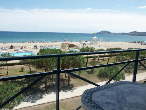Argeles Plage Apartment | royal blue