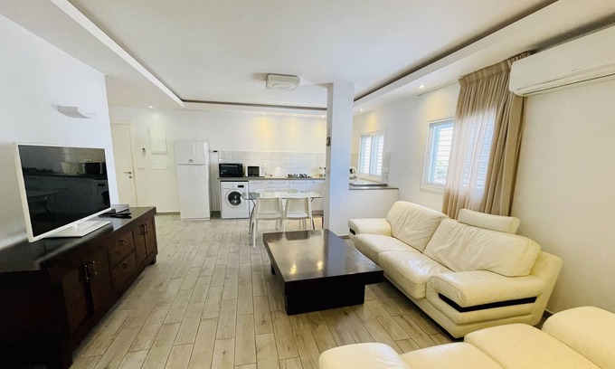 Netanya Apartment | Royal Lea Apartments