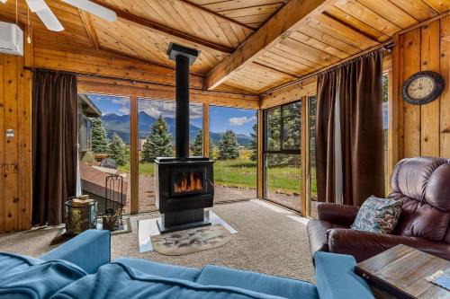 Baderville Ski Chalet | Rustic Mountain Chalet with Breathtaking Views