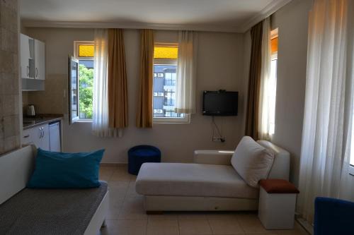Side Apartment | safari suit 2024-3