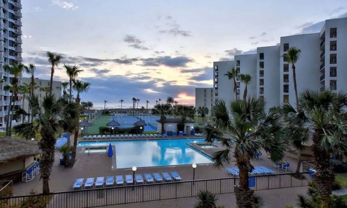 South Padre Island Apartment | Saida 3601 3 Bedroom Home by RedAwning