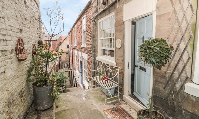 Whitby Cottage | Sailing By