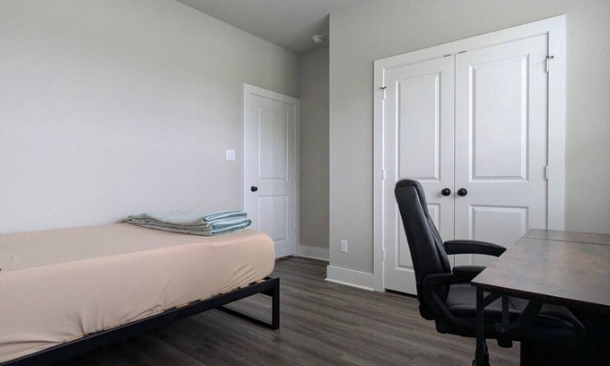 Wellborn Apartment | Saketh Lake Retreat| EV charging