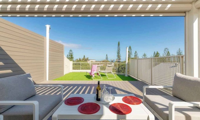 Buddina Apartment | Salt & Sky - Kawana Rooftop Beach Break