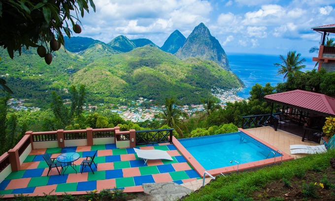 Soufriere Apartment | Samfi Gardens