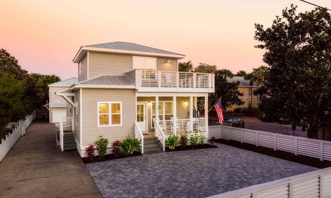 Clipper Cove House | Sand & Serenity, Destin's Premier Beach House
