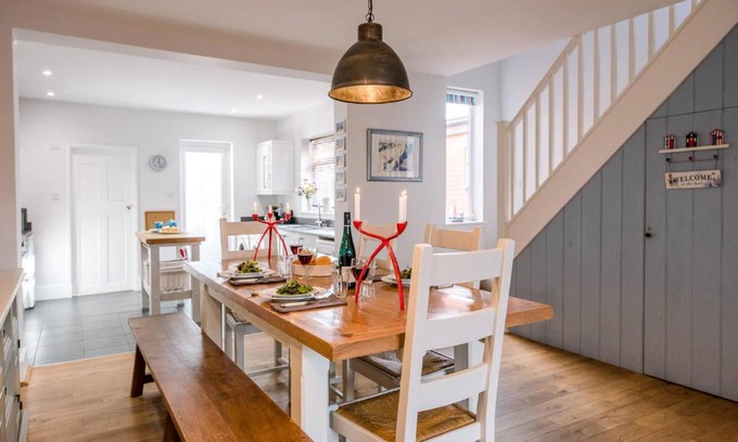 Reydon House | Sandy Lane Cottage in Reydon