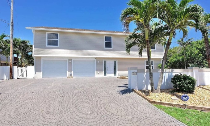Woodland Estates House | Sandy Shore Pearl-Atlantic Ocean in your backyard, Fully Licensed & City Water!