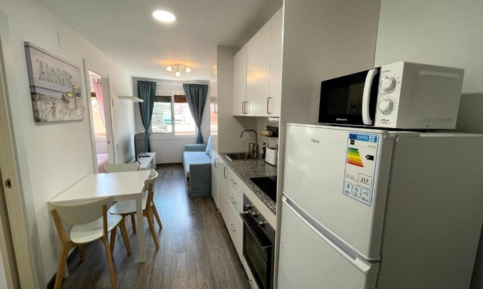 Sant Adria de Besos Apartment | Sant Adria Beach apartment Wi-Fi Parking Free