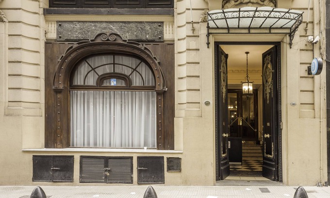 Buenos Aires Central Business District Apartment | Sarmiento Flats