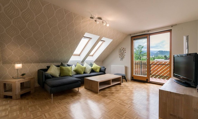 Bodesce Apartment | Sava View 8, Lake Bled