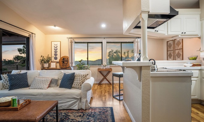 Rainbow CDP House | Scenic Deck w/Sunset Views & Dining Near Temecula Wineries | Estrada Ranch