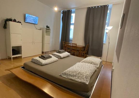 Landstrasse House | Schloss Belvedere Private Rooms