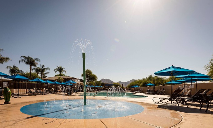 Scottsdale Links Resort | Scottsdale Links Resort - 2 BEDROOM 1 KING 1 QUEEN SUITE HEARING ACCESSIBLE