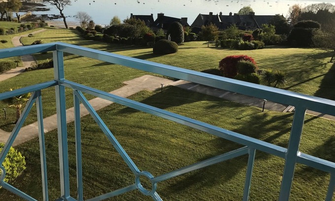 Saint-Igneuc Apartment | Sea View Living The Dream ~ Dinard