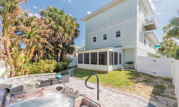 Vilano Beach House | Seamora Ocean Hot Tub Firepit