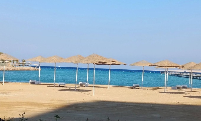 Corniche Road-Dahar Ski Chalet | Seas the Day, Centeral, Beach Front, Free Wi-Fi